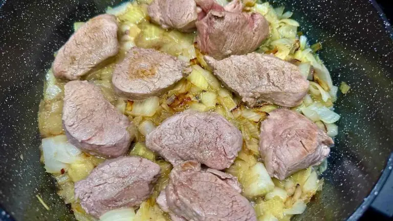 Sekret soczystej polędwiczki z piekarnika w 30 minut. Bez długiego stania w kuchni!