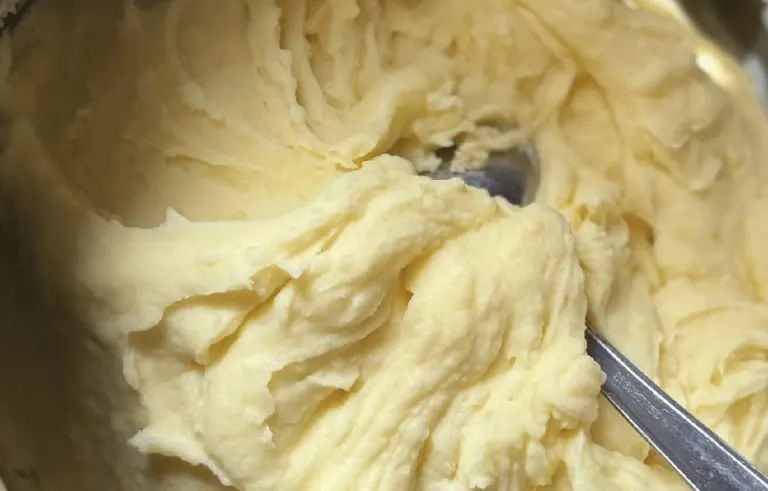 Jak szef kuchni sprawia, że puree ziemniaczane smakuje jak z gwiazdką Michelin: 3 kroki, które pokochasz