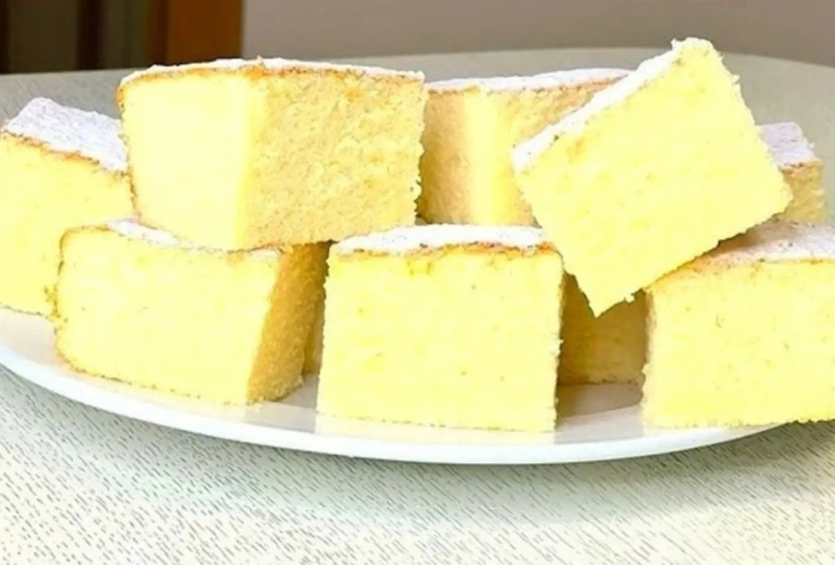 Niesamowicie proste ciasto z mlekiem: znika z talerzy w mgnieniu oka