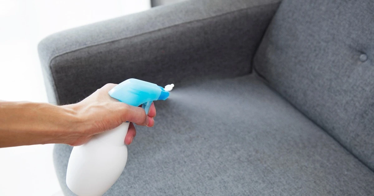 Sekret mojej teściowej: Ten prosty domowy spray sprawia, że mieszkanie pachnie jak luksusowe perfumy